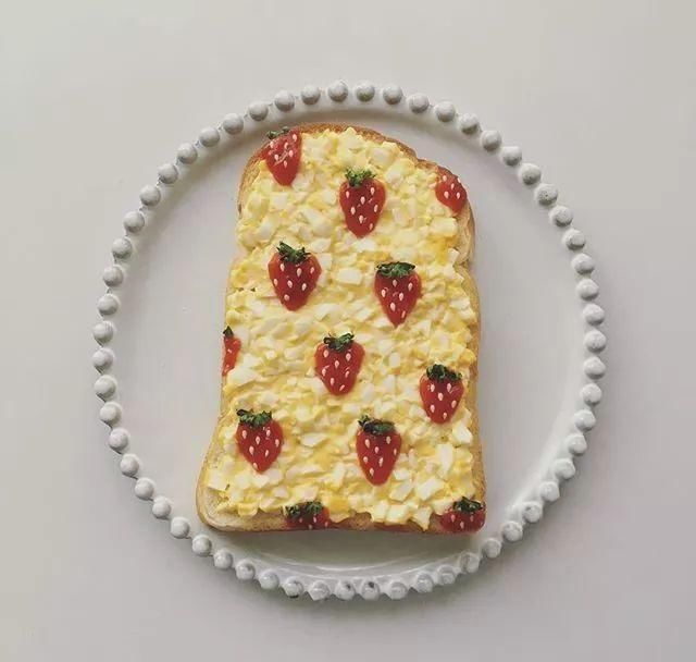 吐司|日本主妇凭1片吐司圈粉无数,可能是日本最会“画”的美食博主了