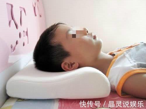 枕头|从小睡枕头的孩子,和不睡枕头的孩子,长大后这些差距明显