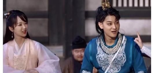 楊紫和黃子韜是不是在一起了？倆人互動(dòng)太甜了