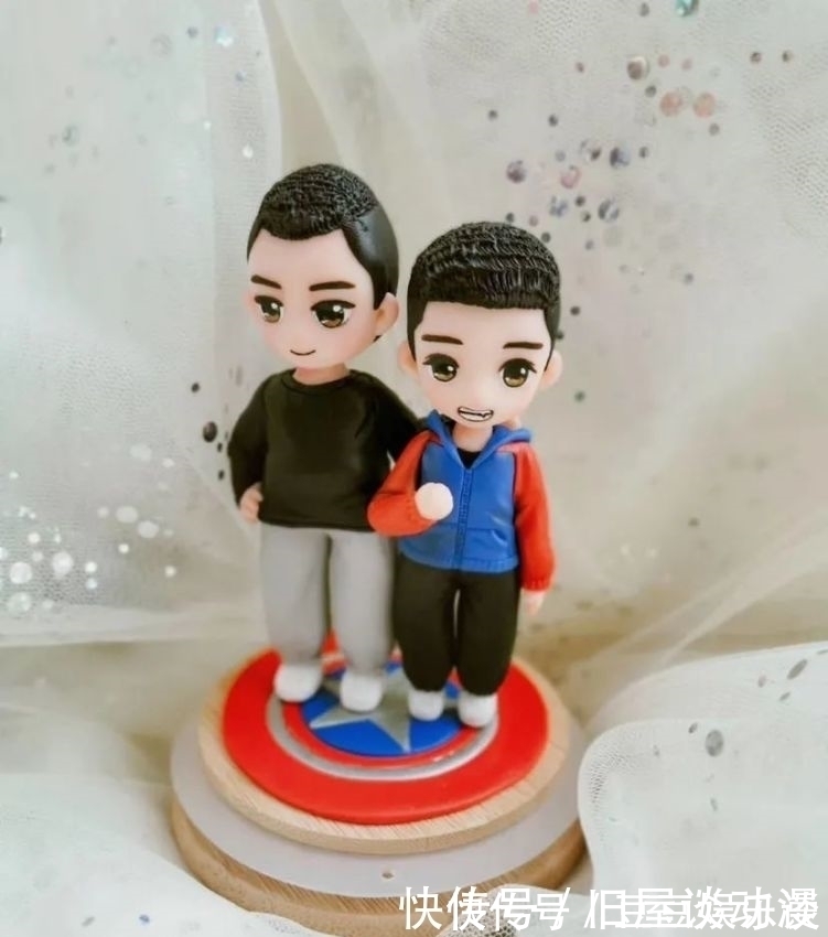 手工|你没见过的直播|文能制作手办 武能擒拿格斗 这样的小姐姐实在Cool