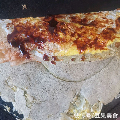 煎饼果子|天津最爱的早餐～煎饼果子这样吃，全家都喜欢