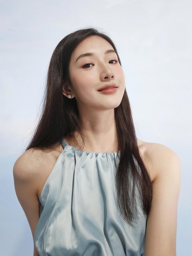 人像|全球裸妆大师定制妆容 OPPO Reno6给你自然“妆”态