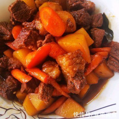 减脂|营养和美味，都在这道#一周减脂不重样#红焖牛腩里
