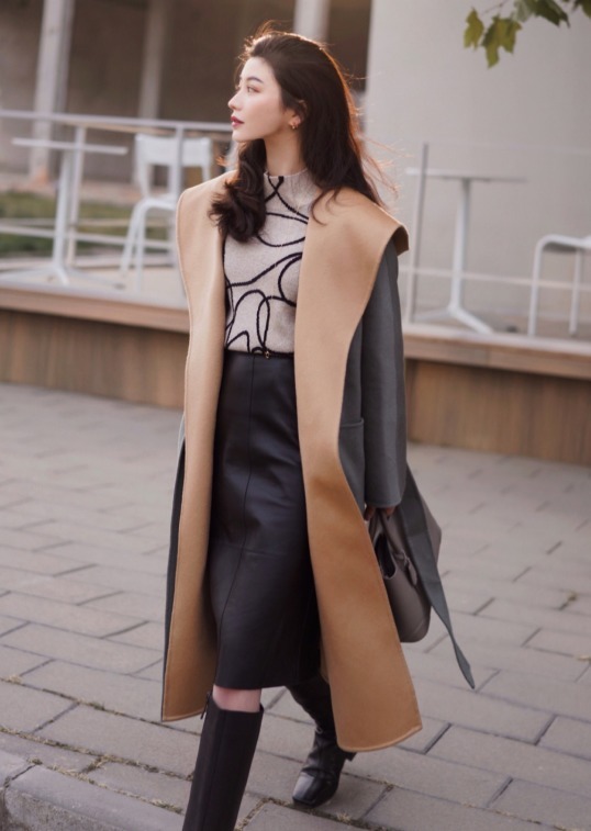 紧身裤|大衣下半身穿什么?这双“长筒靴”才是绝配,让人一秒沦陷!