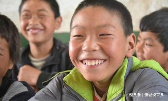 聪明|这3类孩子多半是“假聪明”,长大反而没出息,家长别瞎高兴了