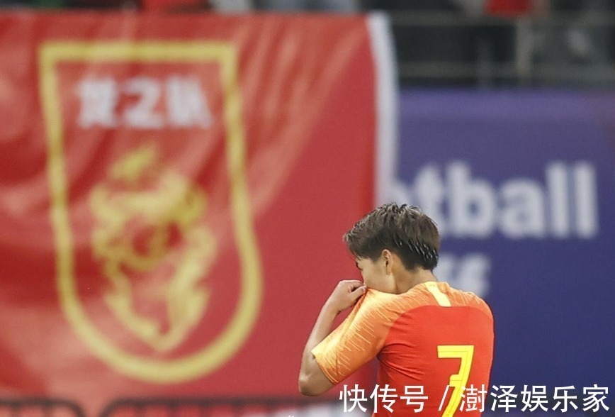 世界第|7-0,7-0!亚洲第3踢疯了,世界第6、第8同组尴尬,小组出线不利
