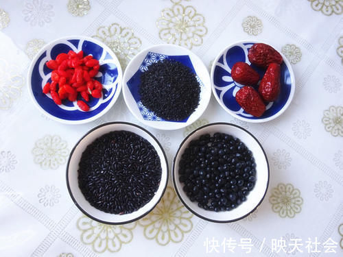 米糊|女人常吃这三黑,强过生发剂,不怕头发大把掉,还能促进头发生长