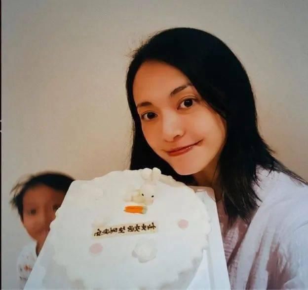 咱厝女明星姚晨回泉州拍电影啦！现身泉州街头，和她偶遇了吗~