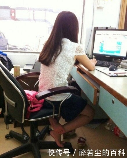 姐,我真的是来送水的,不信你可以问姐夫