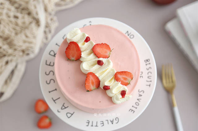  入口|学做慕斯蛋糕，掌握这些配比，做好的蛋糕入口即化，比买的还好吃