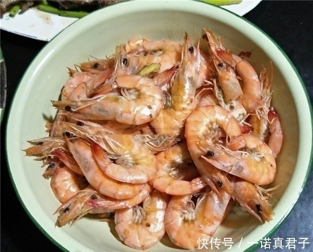 |那些猝不及防的搞笑瞬间,东北女澡堂是咋搓澡的