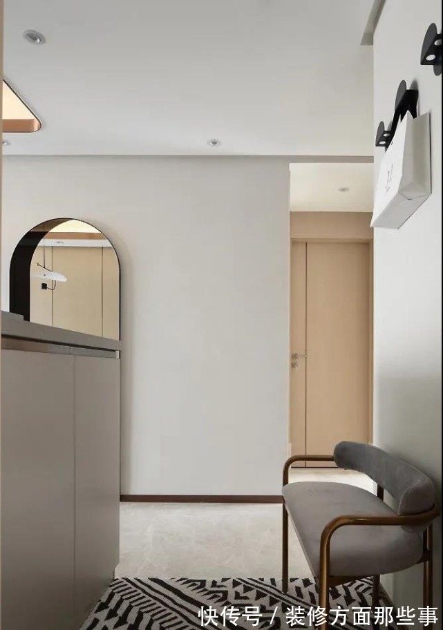 豪华风|80平现代豪华风二居室，营造平静而不失时尚氛围