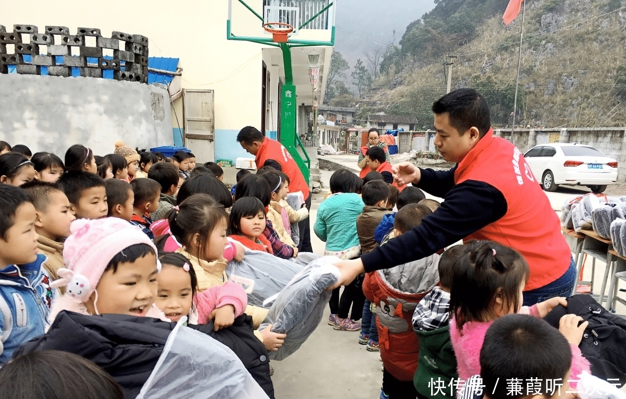 为什么永远不要给孩子穿别人的旧衣服