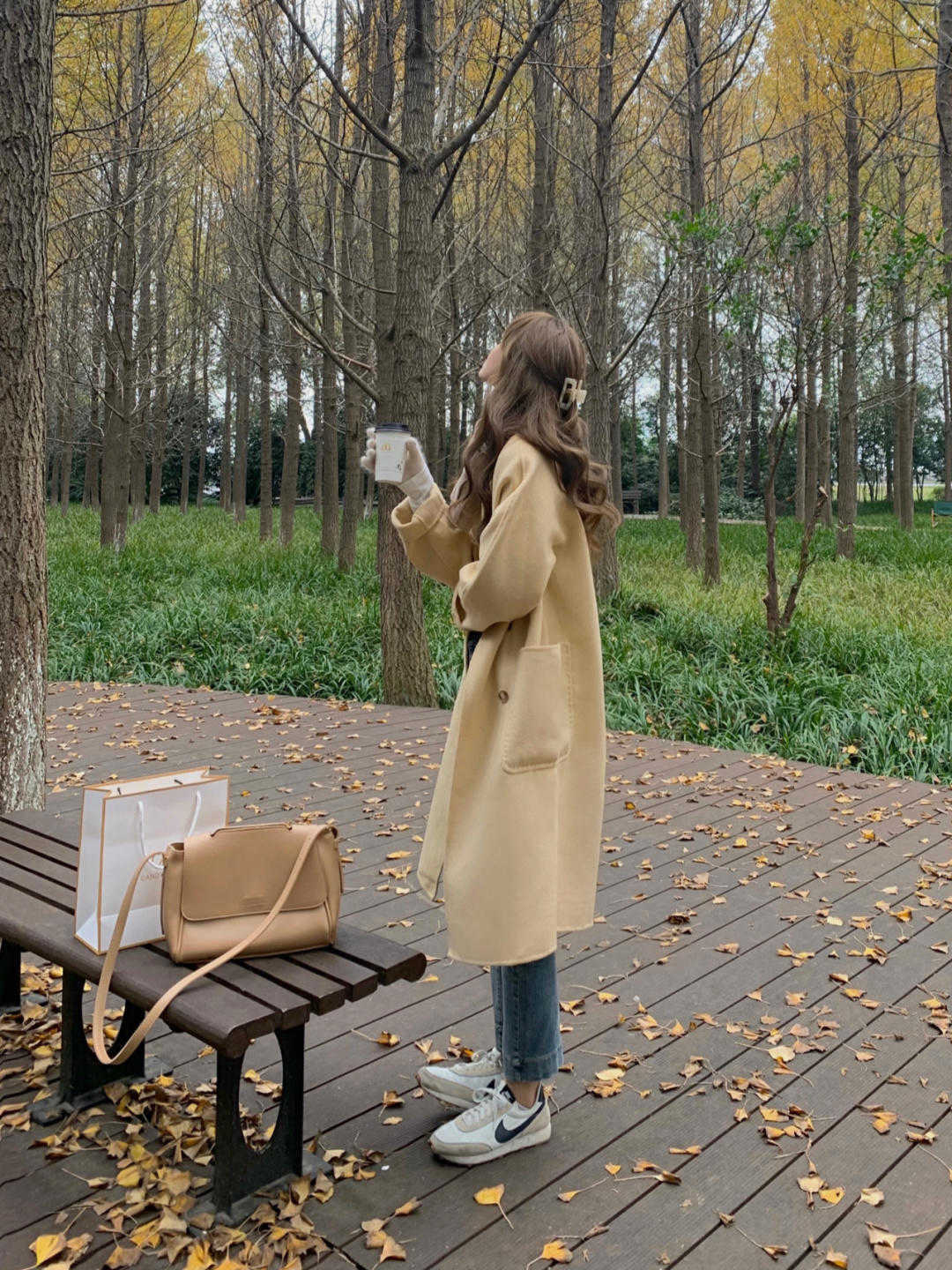 t恤|秋冬大衣里内搭选什么,记住几个技巧,让你变大美女,想不时尚都难