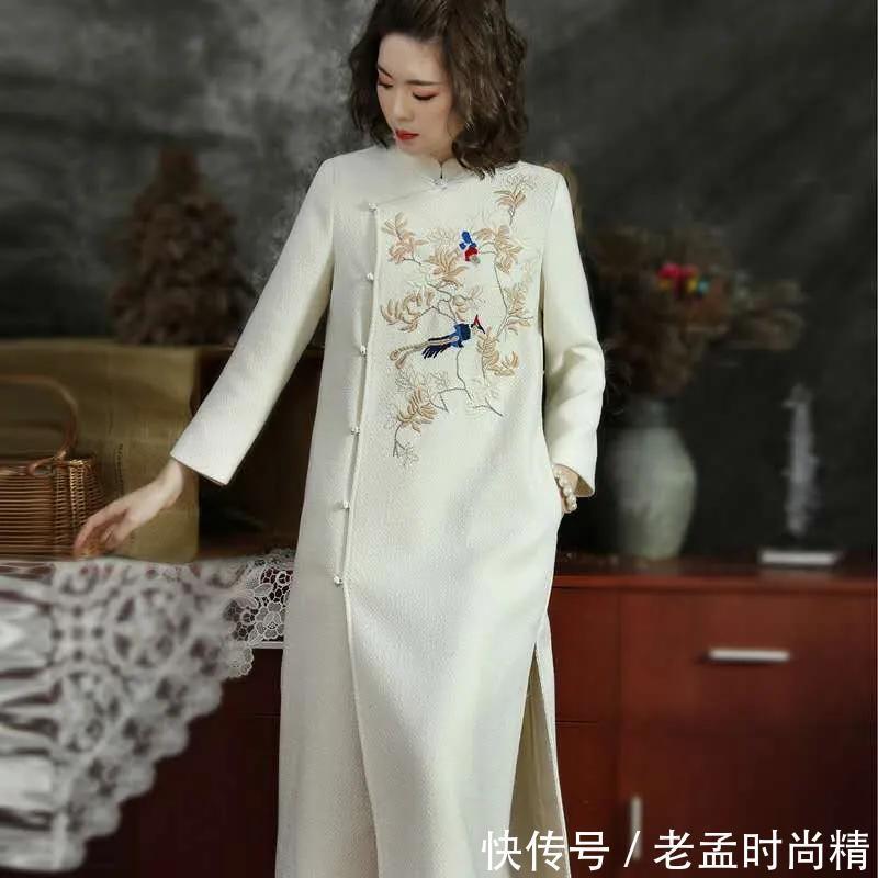 古典 当古典遇见神秘，一定会让她绽放出极致的魅力，做永远调皮的女孩