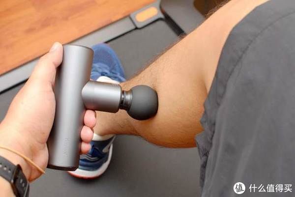 按摩师|小米有品众筹YUNMAI按摩筋膜枪 CC：智能无级变速，比按摩师更懂你
