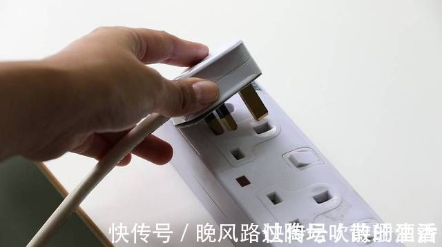 致命杀手|小小抽屉柜,导致孩子窒息死亡!你的忽视成为宝宝的致命杀手!