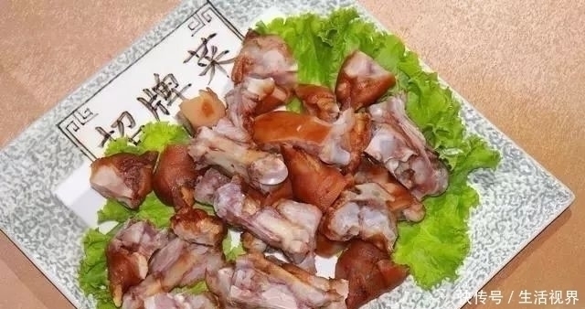 下饭|猪蹄的新做法,只要锅里加入它,好吃又下饭,一上桌就抢光了
