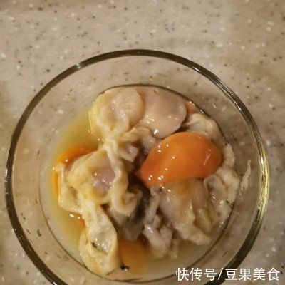 勺油|「鱼小厨：蒸」超简单大菜-蒜蓉粉丝蒸扇贝