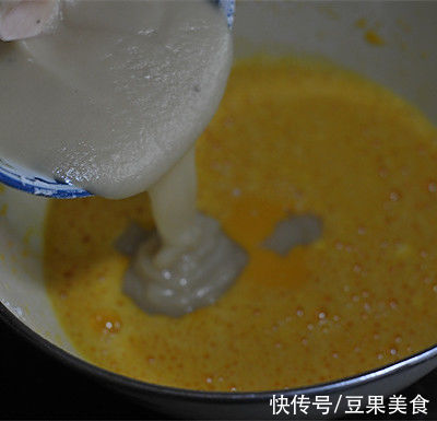 好吃的软萌软萌的古早纸杯蛋糕,是不是很有食欲呀