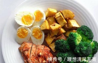 早餐大米粥搭配面条吃有一个小窍门，搭配面条吃有一个小窍门！