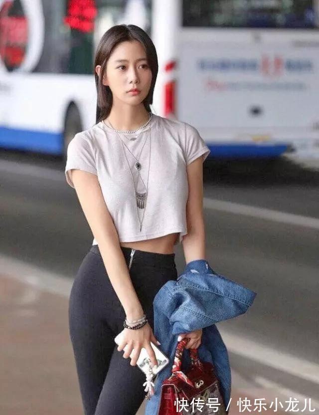 打底裤 打底裤显得时尚潮流范十足,显得高贵优雅