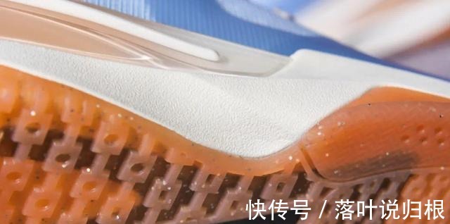 球鞋 说什么ZK5平替,我愿称闪现3为后卫鞋新标杆!