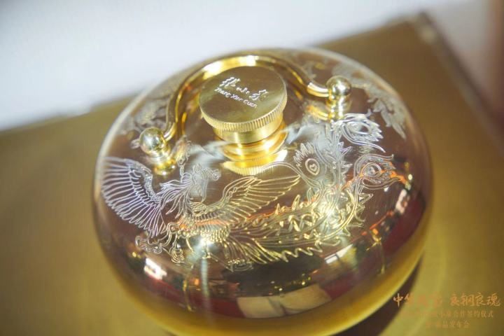  张小泉|“良魂”+“良钢”！良渚文化&张小泉签约合作