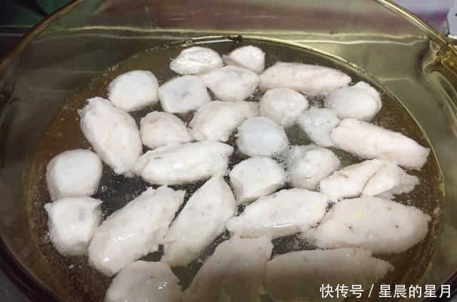 番茄|天冷自己在家吃火锅,做法简单、有荤有素吃到撑,成本不过30元