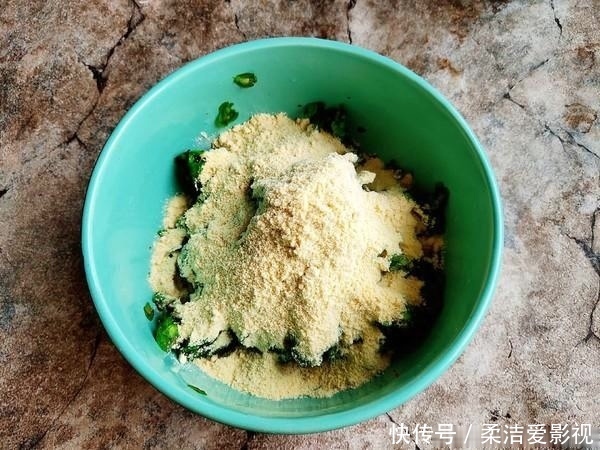 摇身一变|想吃野菜不会做快来学学,摇身一变成主食,家里人吃着可香了!