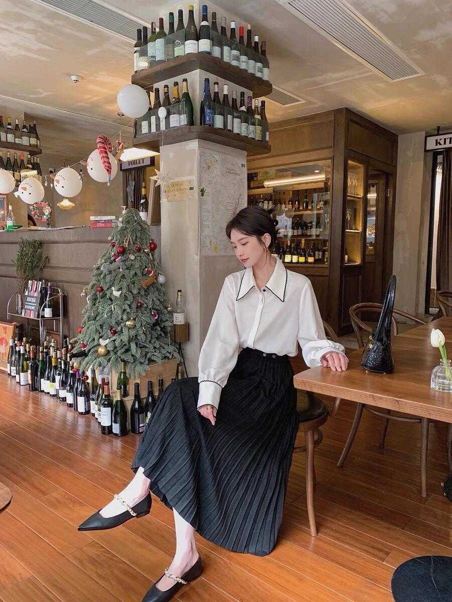 衣领|初春穿搭别错过黑白配,跟着博主这样穿,真的美极了