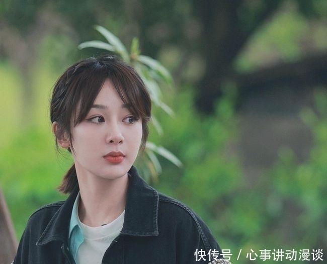 中年人 耿直男孩儿张艺兴!看了他和杨紫的互动,知道他为何单身了