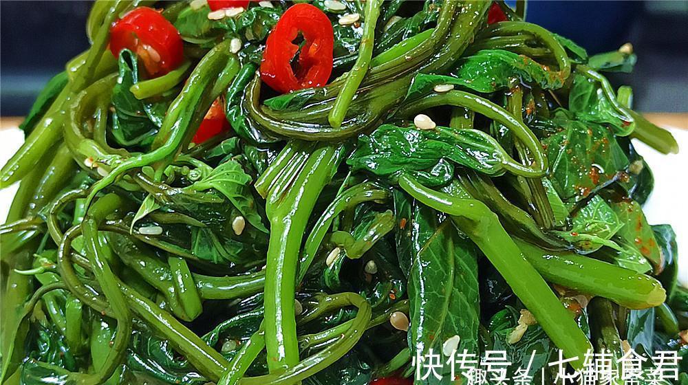 小猫|红薯叶别只会炒，教你一个好吃做法，营养又味美上桌大家抢着吃