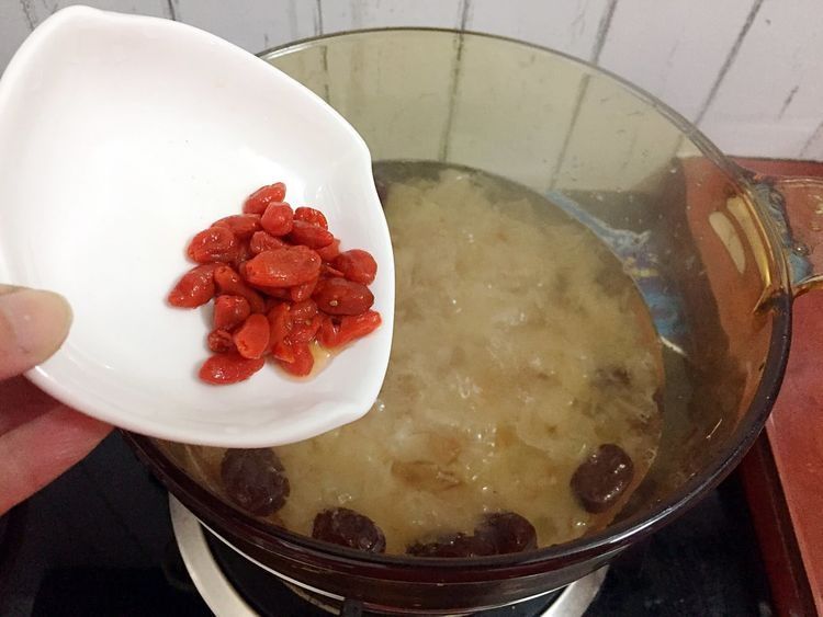 枸杞|秋冬之际，记得要多喝此羹，简单煮一煮，香甜又润燥