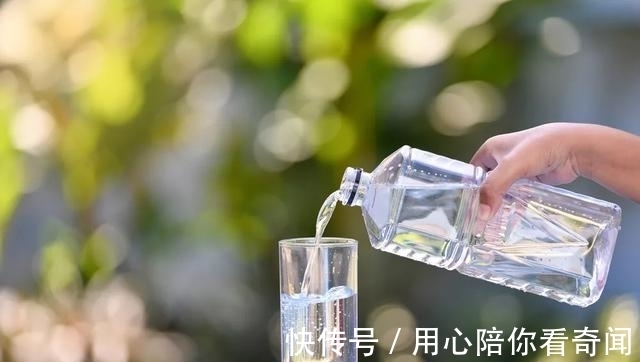 高血脂|血脂高的人有哪些表现呢?建议大家少吃这几种食物