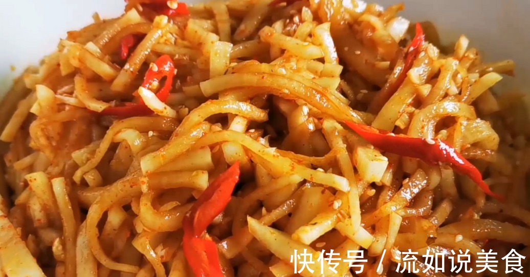 白萝卜别炖肉吃了,学会这样做,香辣入味又解馋,全家爱吃