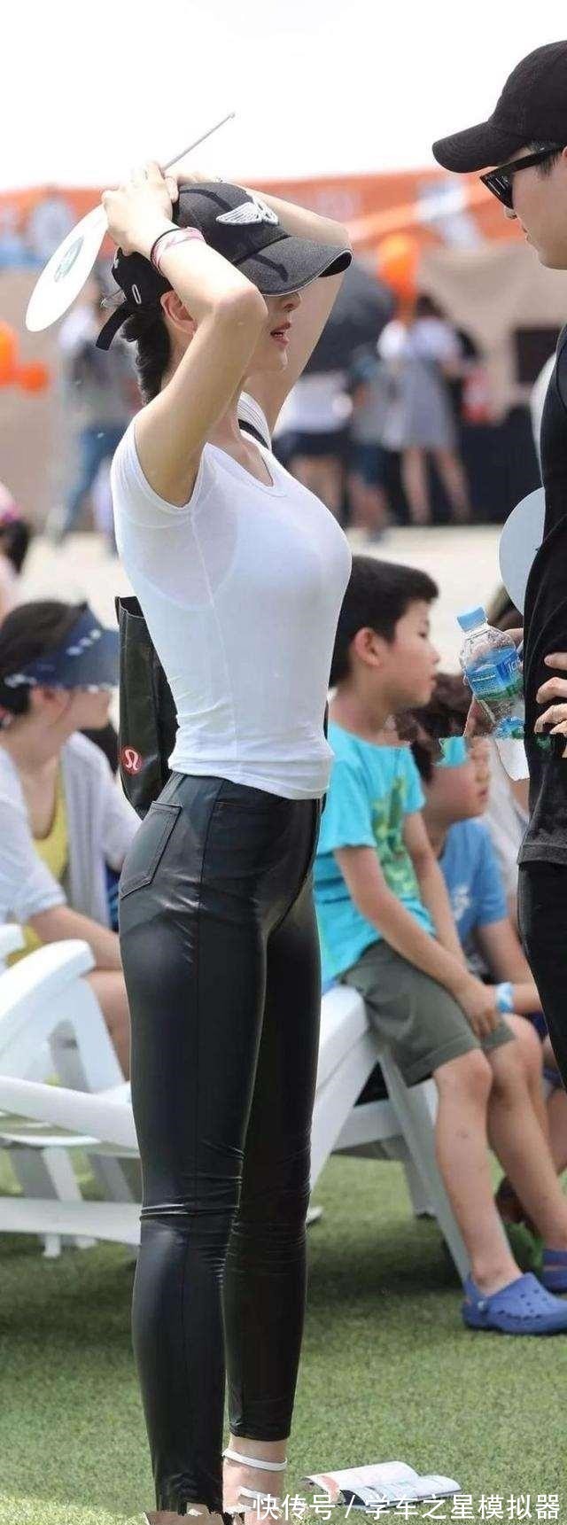 短靴 温柔有质感的打底裤穿搭,看上去年轻有活力,搭配容易!