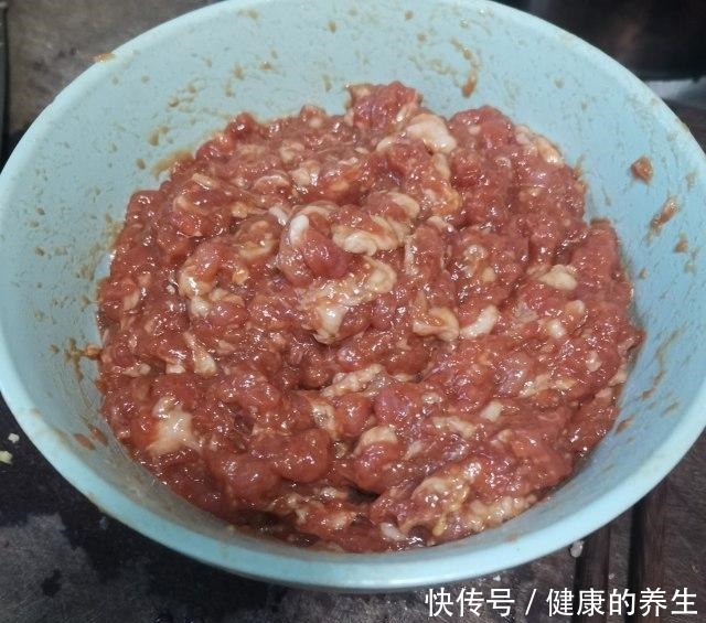 红烧狮子头，肉香四溢，美味下饭！