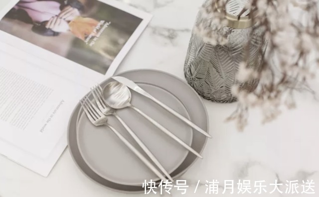 衣帽间|装修如何保证简约和高级并存试试这么设计,住多久也不会过时