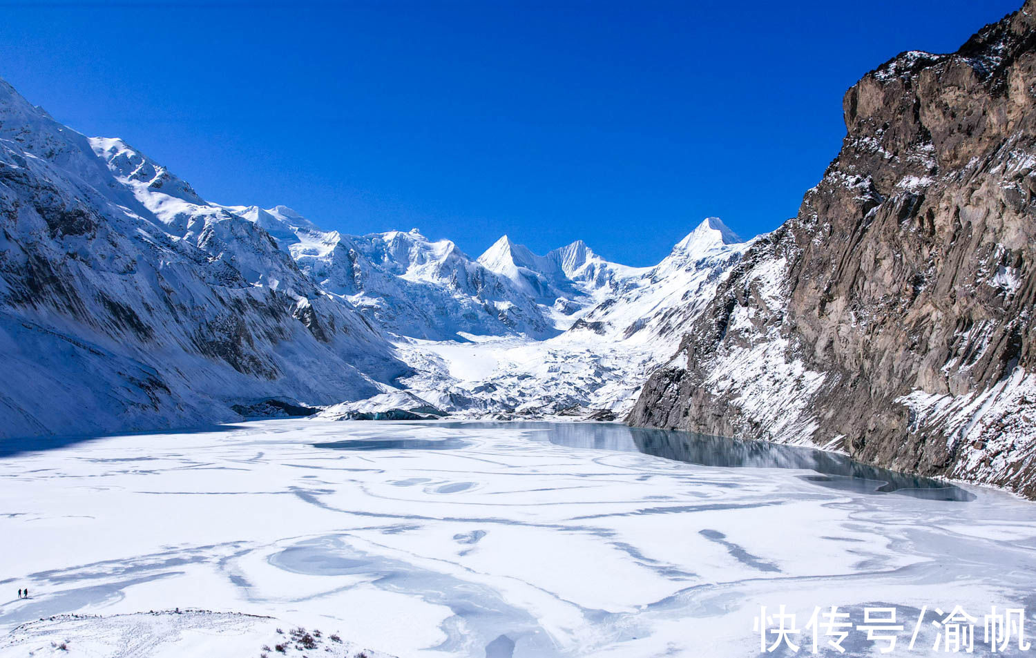 三色湖|西藏自驾游第15天：翻越巴里拉山，游童话般的三色湖与祥格拉冰川