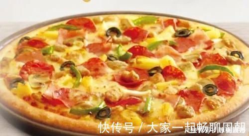 早餐|自制披萨,想吃啥料就放啥料,比面包做法更简单,还能做早餐