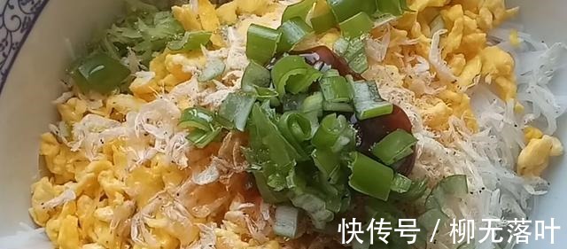 萝卜这样做太好吃了,皮薄馅大,个个鼓大泡,润燥又清肺!