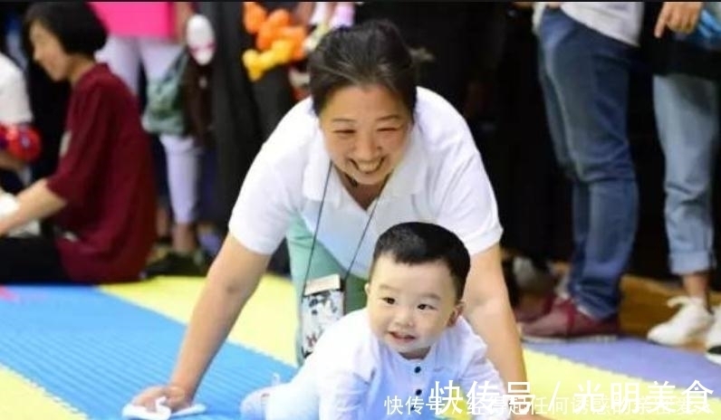 专家|“不爬就走”的宝宝比“先爬再走”的更聪明?专家:正好相反