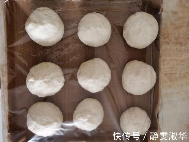 面团|松软馅多的日式红豆包，一定要学的水合法，你学会了吗？