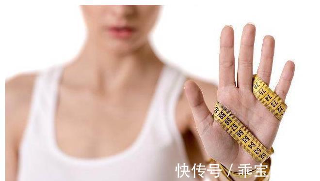 排便|晚上不吃米饭,吃这3种食物,助赘肉悄悄掉,早上排便或许更准时