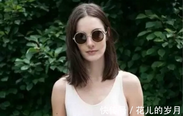 减龄 女人上了40岁,有白发的别急着染,推荐这4种“发型”,洋气减龄