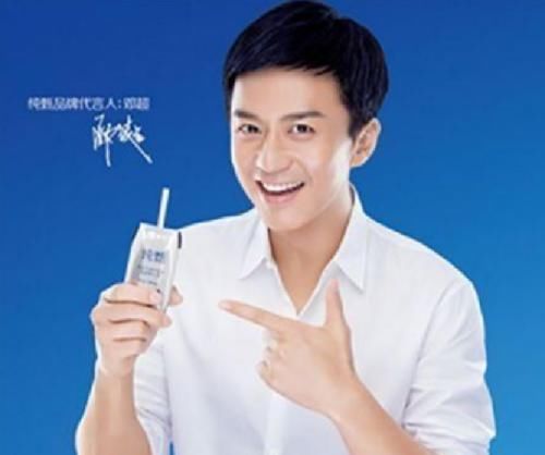 跑男中大家为了打广告都喝过安慕希酸奶,作为元老的他却始终没喝过