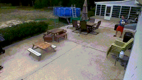 |搞笑GIF： 姐姐 你能矜持点吗