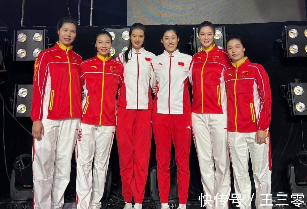 徐云丽|六位女排奥运冠军同框:惠若琪发福明显,张常宁魏秋月明艳动人!