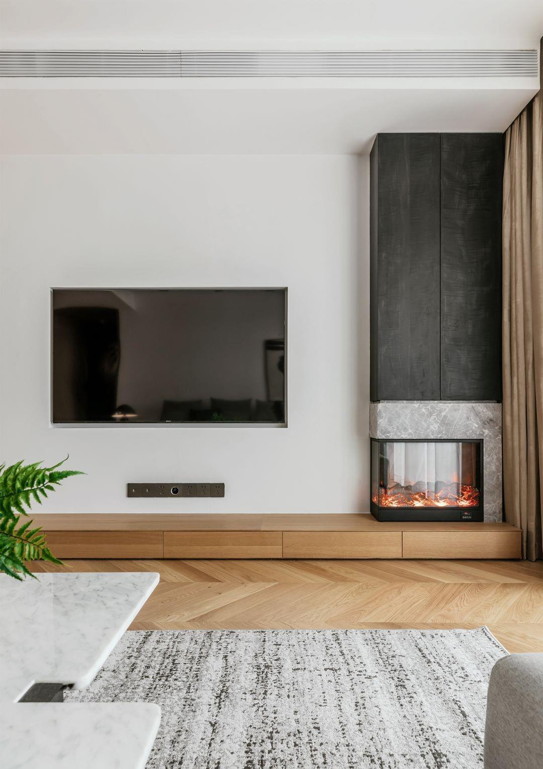 灰色|200平的简约风复式,用黑白的素雅和实木的温润,塑造最真实的家